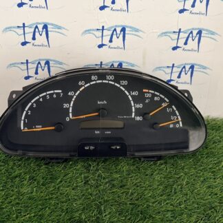 1402.Cuadro de instrumento Mercedes A001 446 8521