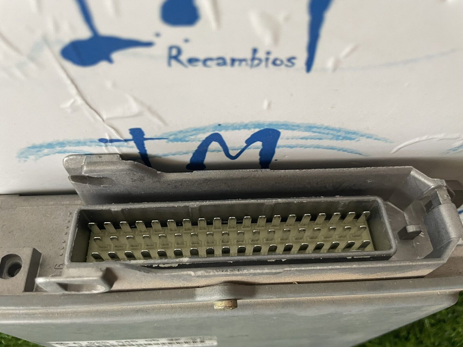 1550. ECU Centralita motor Mercedes 0281001880