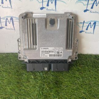 1554.ECU Centralita motor Peugoet 208 0281037198