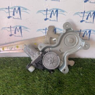 1556. Elevaluna trasero MITSUBISHI MN182354