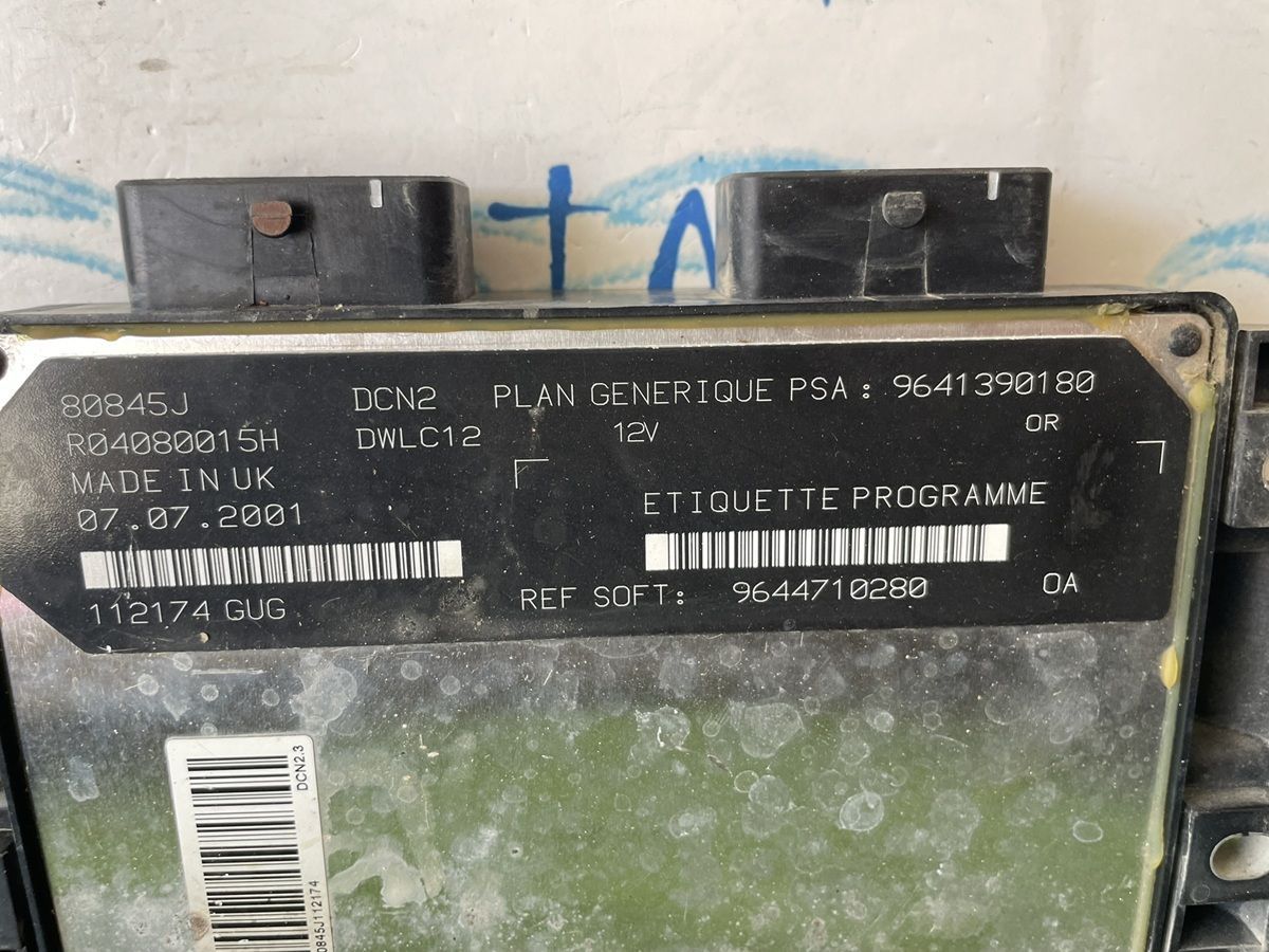 1576.Centralita ECU Peugeot 206 R04080015H